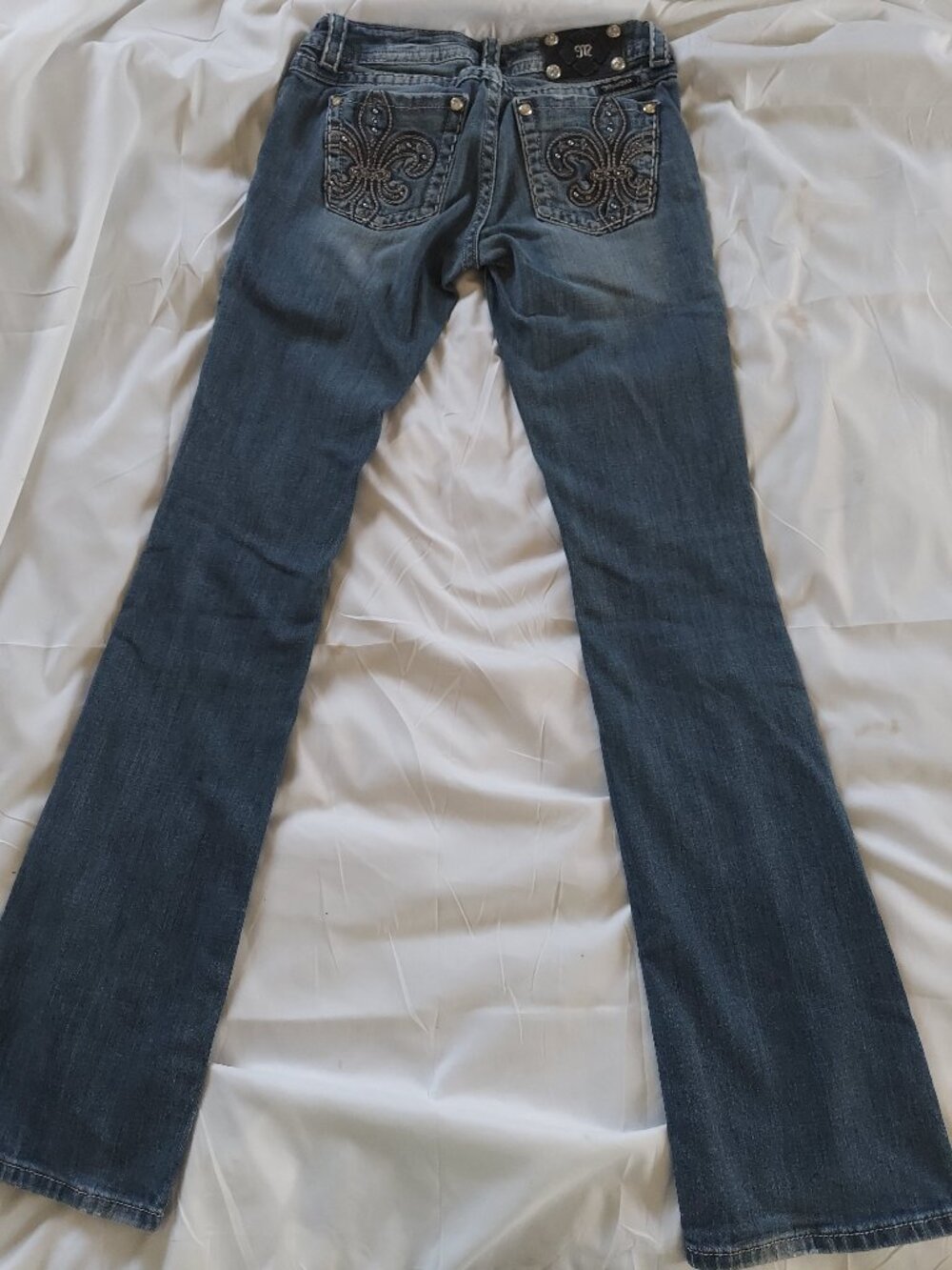 Miss Me Fleur de Lis Rhinestone Bootcut Jeans 26 x 37 Long
